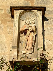 Vierge à l'enfant, sur la porte de Tonnerre.