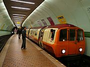 A second-generation train in 'Cream & Carmine' livery at Cowcaddens