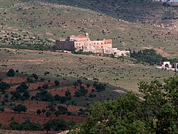 La ortodoksa monaĥejo Mor Hananyo antaŭe estis la sidejo de la patriarko de Antioĥio.