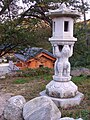 雙獅石燈籠（韓國襄陽郡洛山寺（朝鲜语：낙산사））