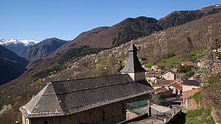 L'église Sain Jean Baptiste.