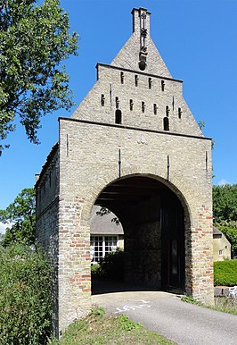 Het poortgebouw uit 1604