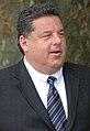 Steve Schirripa interpreta Leo Boykewich