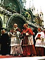 Lo cardenal Albino Luciani, patriarca de Venècia, recep la visita del papa Pau VI.