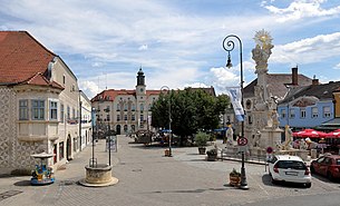 Rathaus Neunkirchen am Hauptplatz