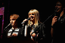 Gli R5 durante un concerto.