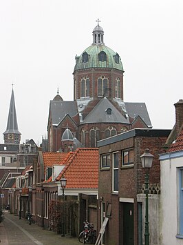 De Koepelkerk gezien vanaf de waterkant