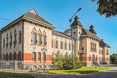 Ukrainian Art Nouveau - Poltava Reginal Administrative Building, Poltava, Ukraine, by Vasyl Krychevsky, 1903–1907[69]