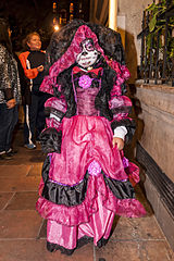 Girl dressed as a Catrina