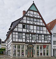 Rathausstraße 3