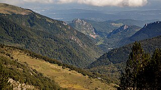 Montségur vu du Col de la Peyre.