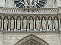 Fassade über Haupttor von der Notre Dame de Paris