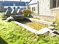 Le lavoir (ancienne fontaine) de la chapelle Saint-Fiacre.