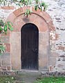 Portal an der Südseite der Kirche