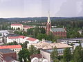 Vista xeral de Mikkeli coa catedral neogótica.