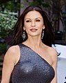 Catherine Zeta-Jones, Morticia nella serie TV Mercoledì (2022)