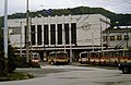 Trolejbusy pred stanicou v roku 1993