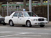 Facelift model Cedric sedan (YPY31)