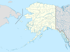 Mapa konturowa Alaski, blisko górnej krawiędzi nieco na prawo znajduje się punkt z opisem „Prudhoe Bay”