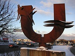 ulven (vargen) och sundet, skulptur i cortenstål vid Ulvsundavägen,