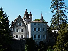 Le manoir des Hélies, maintenant le château des Sénéchaux.