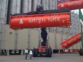 Katoen Natie container stacker