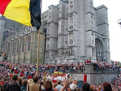 La remontée du Car d'Or (Ducasse de Mons).