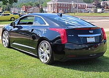 Heckansicht eines grauen Cadillac ELR auf der NYIAS 2013