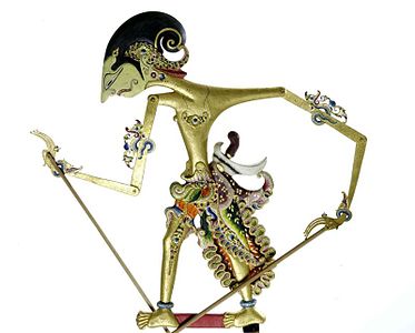 Wayang Klithik (Flat Wooden Puppet) figure of Damar Wulan with his kris, Tropenmuseum Collections, before 1933