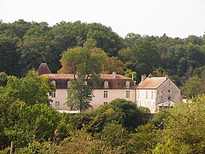 拉费城堡（英语：Château de la Faye (Deviat)）