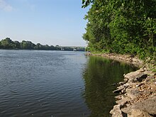 Pont Pie-IX vu de Saint-Vincent-de-Paul à Laval (Québec).