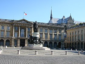 Image illustrative de l’article Place Royale (Reims)