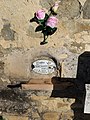 Placa funeraria en el cementerio