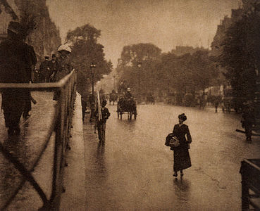 A Snapshot: Paris, by Alfred Stieglitz. Camera Work No 41, 1913