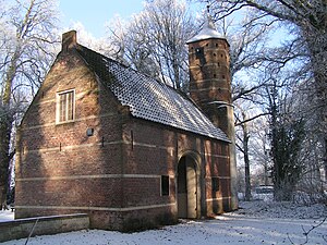 Poortgebouw en duiventoren van voormalig kasteel Seldensate