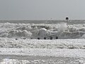 Überflutete Buhne bei Bournemouth