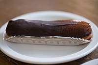 A classic éclair