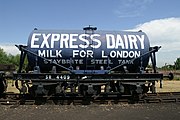 19.–20. KW Milch-Kesselwagen im Didcot Railway Centre in Didcot (Juli 2009).