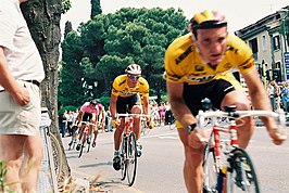 Luca Gelfi bij Del Tongo vóór Mario Cipollini, Giro d'Italia 1991.