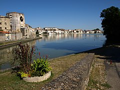 See von Castelnaudary