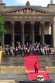 Freiluftoper (Rigoletto) des Staatstheaters auf der Treppe des Staatlichen Museums