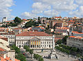 A IV. Péter tér, (Praça de D. Pedro IV) a Rossio-ban a Santa Justa felvonóból nézve.