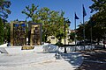 Mémorial de la lutte pour la Macédoine sur la place centrale.