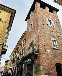 Torre di via Pedotti.