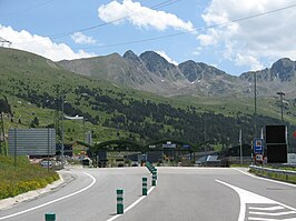 De CG-2 bij de Envaliratunnel