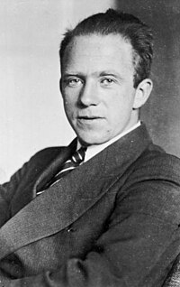 Werner Heisenberg en 1933, kiam li ricevis Nobel-premion pri fiziko