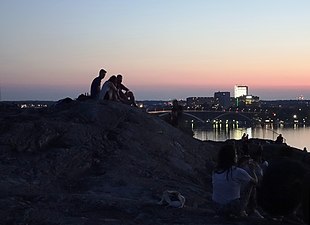 Skinnarviksberget på natten.