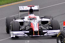 Photographie de Narain Karthikeyan sur la HRT F111