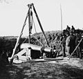 Artilleurs de l'Union s'emparant d'une pièce de 205 mm à fort McAllister, en Géorgie.