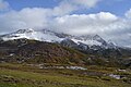 Peña Ubiña ente les nubes